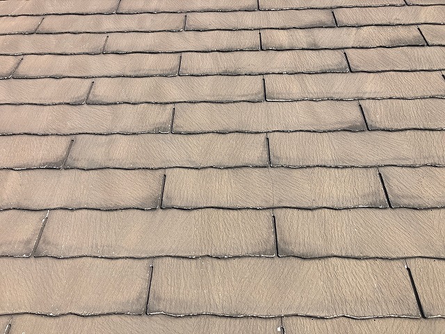 スレート屋根材の劣化状況